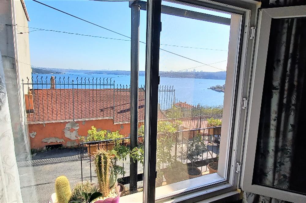 SARIYER YENİMAHALLEDE BOĞAZ MANZARALI MÜSTAKİL 4+2 BAHÇELİ EV