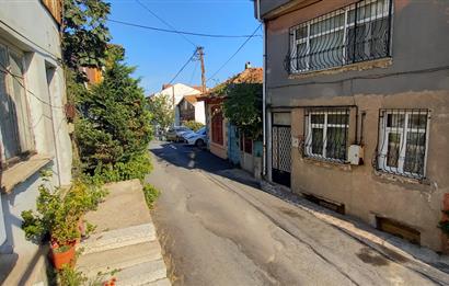 SARIYER YENİMAHALLEDE BOĞAZ MANZARALI MÜSTAKİL 4+2 BAHÇELİ EV