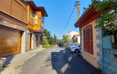 SARIYER YENİMAHALLEDE BOĞAZ MANZARALI MÜSTAKİL 4+2 BAHÇELİ EV