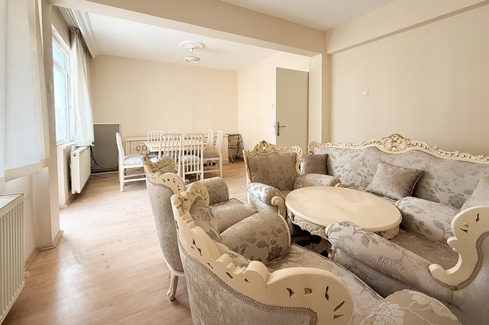 CENTURY 21 BAL GAYRİMENKUL'DEN DEVLET HASTANESİ VE ŞEHİR MERKEZİNE OLDUKÇA YAKIN İÇİ TAMAMEN YENİLENMİŞ,  KAPALI MUTFAKLI  ÇİFT LAVABO ÇİFT BALKONLU GENİŞ FERAH 2+1 