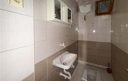 CENTURY 21 BAL GAYRİMENKUL'DEN SITKI YIRCALI CADDESİ 50 M ÜZERİ SATILIK 3 KATLI BİNA