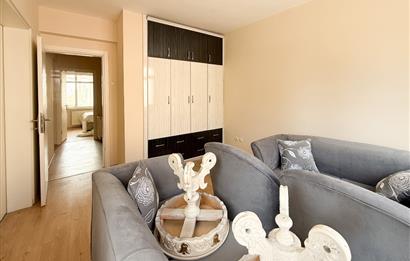 CENTURY 21 BAL GAYRİMENKUL'DEN DEVLET HASTANESİ VE ŞEHİR MERKEZİNE OLDUKÇA YAKIN İÇİ TAMAMEN YENİLENMİŞ,  KAPALI MUTFAKLI  ÇİFT LAVABO ÇİFT BALKONLU GENİŞ FERAH 2+1 