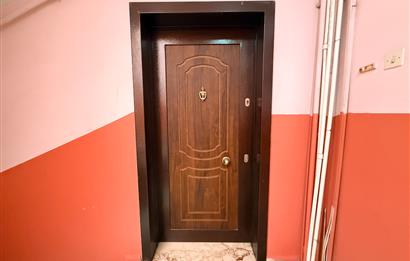 CENTURY 21 BAL GAYRİMENKUL'DEN DEVLET HASTANESİ VE ŞEHİR MERKEZİNE OLDUKÇA YAKIN İÇİ TAMAMEN YENİLENMİŞ,  KAPALI MUTFAKLI  ÇİFT LAVABO ÇİFT BALKONLU GENİŞ FERAH 2+1 