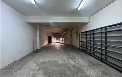 Gıda Çarşısı'nda 3 Katlı,Çift Cepheli Satılık Dükkan