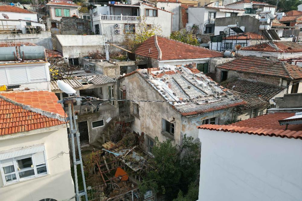 Ayvalık Sakarya'da Satılık 97 m² Cadde Üstü Bahçeli Ev ve Arsası