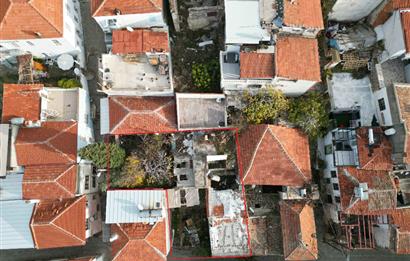 Ayvalık Sakarya'da Satılık 97 m² Cadde Üstü Bahçeli Ev ve Arsası