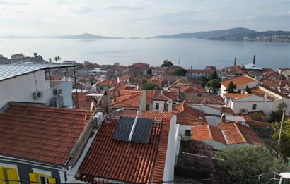 Ayvalık Sakarya'da Satılık 97 m² Cadde Üstü Bahçeli Ev ve Arsası