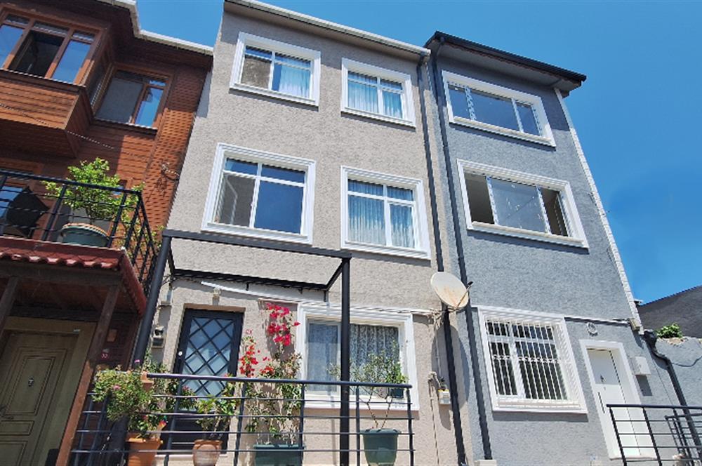 SARIYER YENİMAHALLEDE BOĞAZ MANZARALI MÜSTAKİL 4+2 BAHÇELİ EV