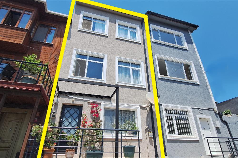 SARIYER YENİMAHALLEDE BOĞAZ MANZARALI MÜSTAKİL 4+2 BAHÇELİ EV
