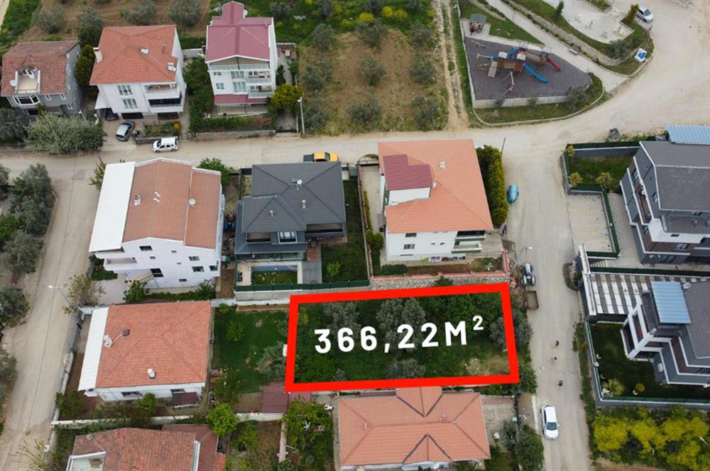 C21 Cius; Umurbey'de Satılık 366 m2 0.90 Emsal İmarlı Arsa