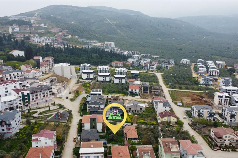 C21 Cius; Umurbey'de Satılık 366 m2 0.90 Emsal İmarlı Arsa