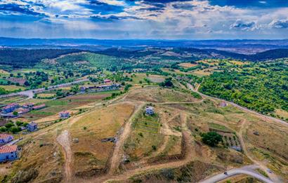 CONİ'DEN ÜNİVERSİTE YAKINI VİLLA İMARLI TOPLAM 1.000m² ARSALAR**