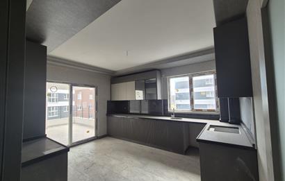 YEŞİLBAYIR ÇANKAYA EVLERİ SATILIK 3+1 FIRSAT DAİRE