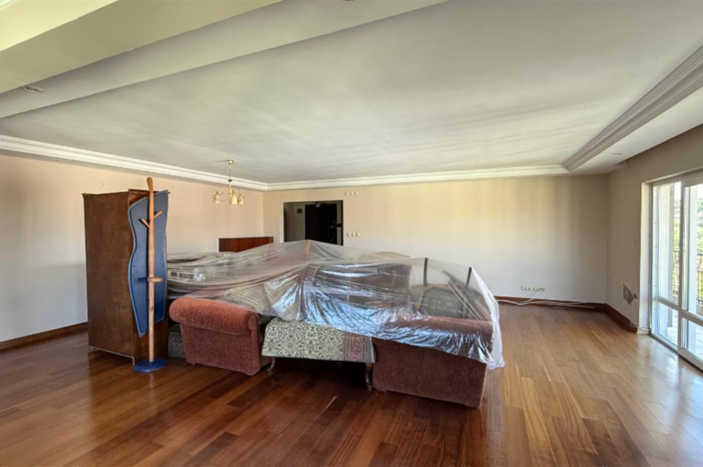 SARIYER ACARLAR DA DENİZ VE DOĞA MANZARALI ÖNÜ AÇIK SATILK DAİRE