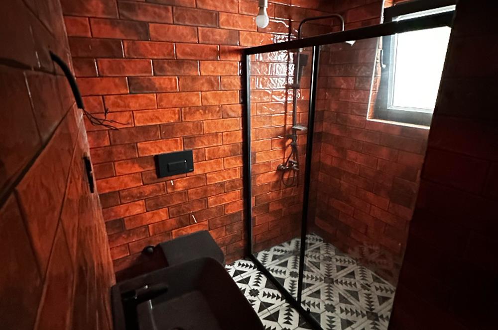 YENİ TADİLATLI AIRBNB İÇİN UYGUN 5 KATLI SATILIK BİNA