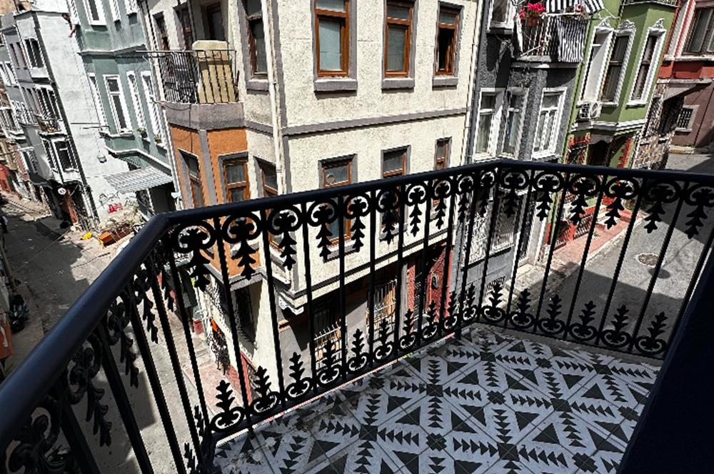 YENİ TADİLATLI AIRBNB İÇİN UYGUN 5 KATLI SATILIK BİNA