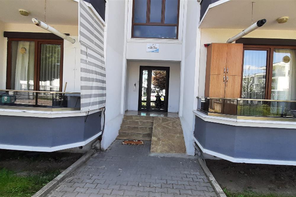 SAKARYA TEPEKUM YENİ STADA YAKIN 3+1 SATILIK SİTE İÇİNDE DAİRE