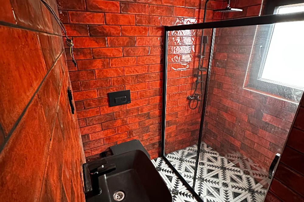 YENİ TADİLATLI AIRBNB İÇİN UYGUN 5 KATLI SATILIK BİNA