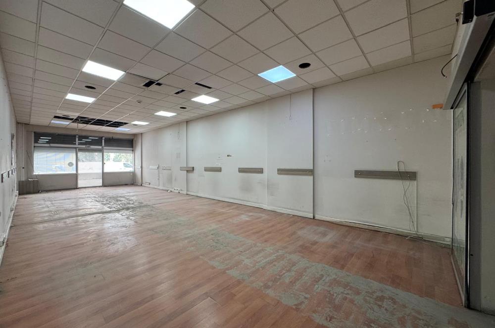 Gıda Çarşısı'nın Kalbinde Park Cepheli 3 katlı Satılık Dükkan