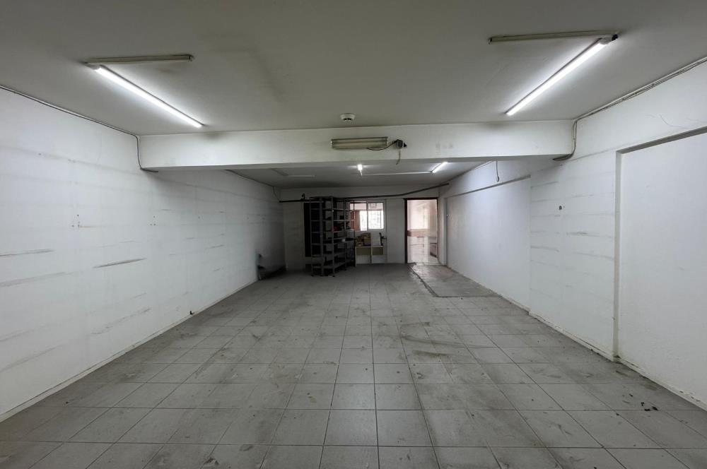 Gıda Çarşısı'nın Kalbinde Park Cepheli 3 katlı Satılık Dükkan
