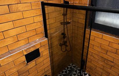 YENİ TADİLATLI AIRBNB İÇİN UYGUN 5 KATLI SATILIK BİNA