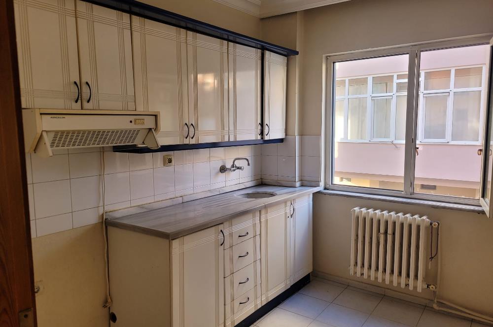 CENTURY21 BAL'DAN BAHÇELİEVLER'DE KİRALIK 2+1 GENİŞ DAİRE
