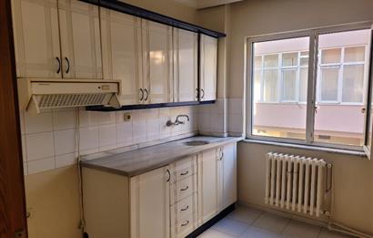 CENTURY21 BAL'DAN BAHÇELİEVLER'DE KİRALIK 2+1 GENİŞ DAİRE