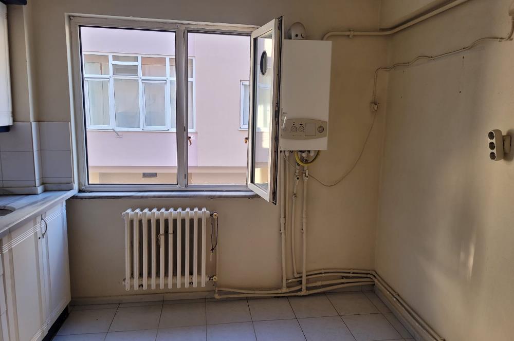 CENTURY21 BAL'DAN BAHÇELİEVLER'DE KİRALIK 2+1 GENİŞ DAİRE