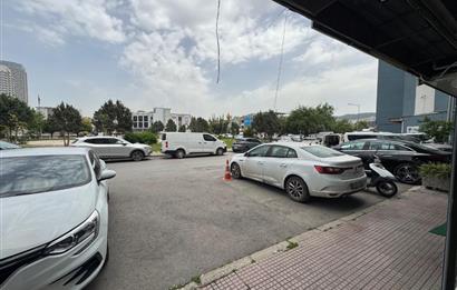 Gıda Çarşısı'nın Kalbinde Park Cepheli 3 katlı Satılık Dükkan