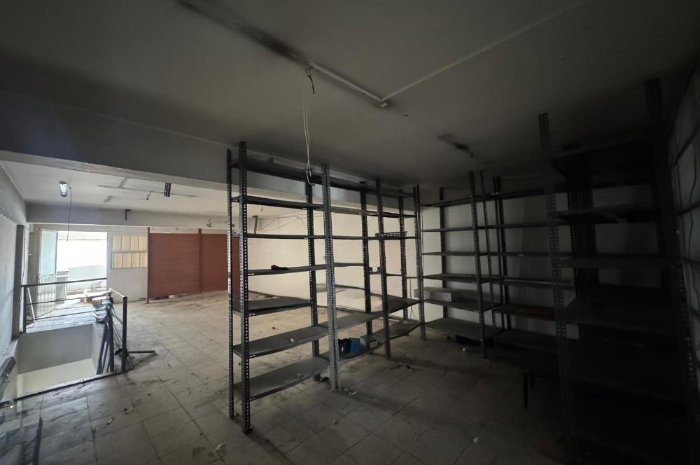 Gıda Çarşısı'nın Kalbinde Yol Cepheli 3 katlı Satılık Dükkan 