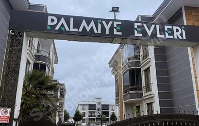 SAKARYA TEPEKUM YENİ STADA YAKIN 3+1 SATILIK SİTE İÇİNDE DAİRE