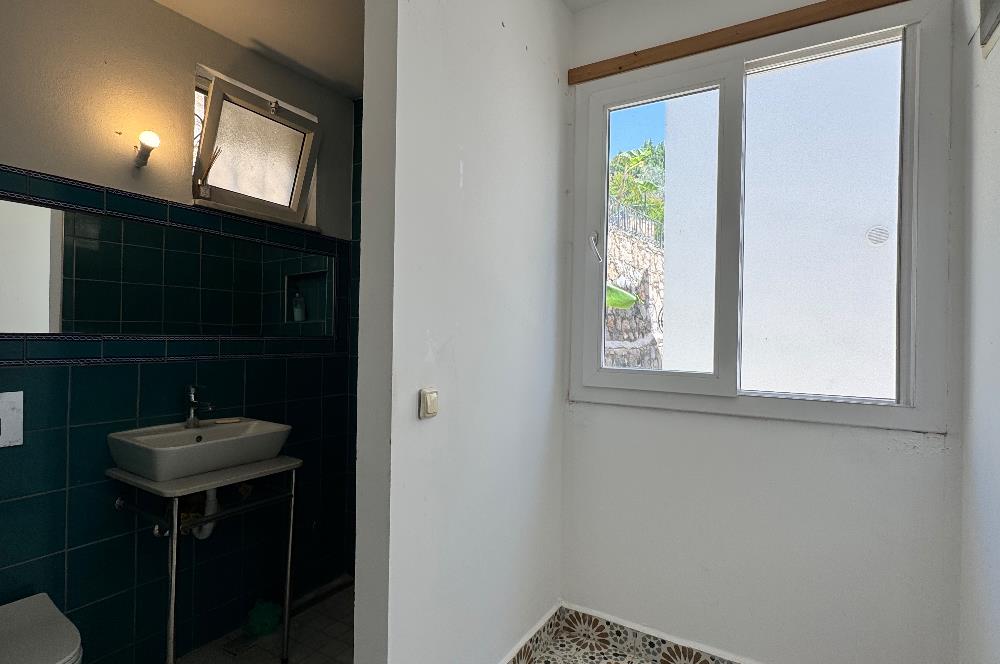 Milas Güllük Yasemin Sitesi 3+1 Satılık Villa