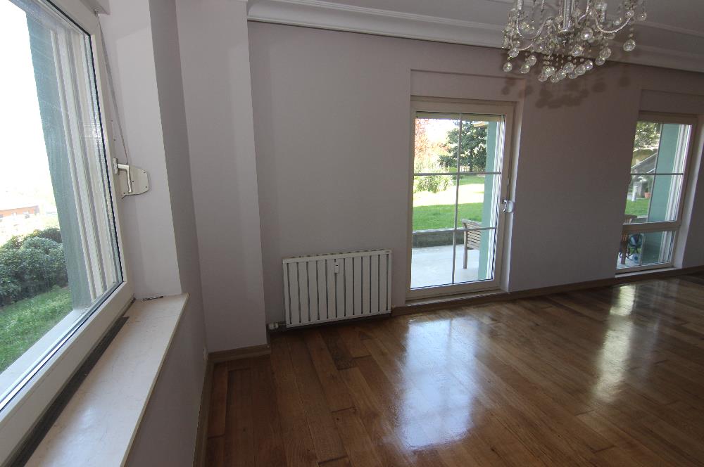 Zekeriyaköy YONCA EVLERİNDE Satılık KÖŞE BAHÇE DUBLEKS Daire
