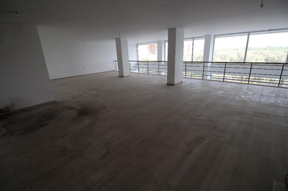 C21 MY MADRA EDREMİTTE 353 M2 AVM YANINDA KİRALIK 3 KATLI DÜKKAN