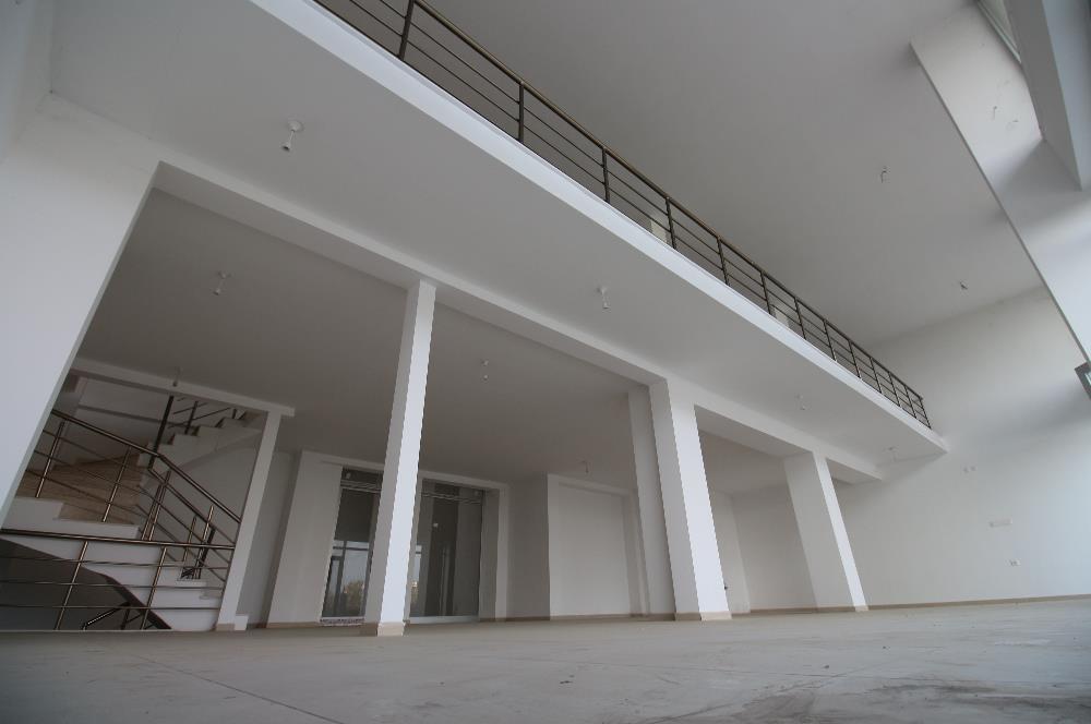 C21 MY MADRA EDREMİTTE 353 M2 AVM YANINDA KİRALIK 3 KATLI DÜKKAN