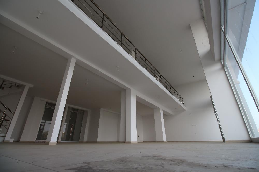 C21 MY MADRA EDREMİTTE 353 M2 AVM YANINDA KİRALIK 3 KATLI DÜKKAN
