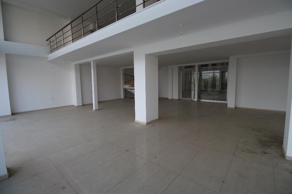 C21 MY MADRA EDREMİTTE 353 M2 AVM YANINDA KİRALIK 3 KATLI DÜKKAN