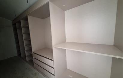 GÖLBAŞI'NDA SİTE İÇERİSİNDE SATILIK 5+1 SIFIR VİLLA