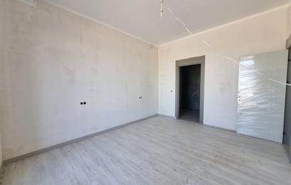 GÖLBAŞI'NDA SİTE İÇERİSİNDE SATILIK 5+1 SIFIR VİLLA