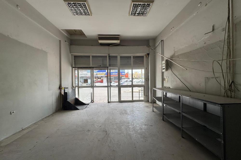 Gıda Çarşısı'nın Kalbinde Yol Cepheli 3 katlı Satılık Dükkan 