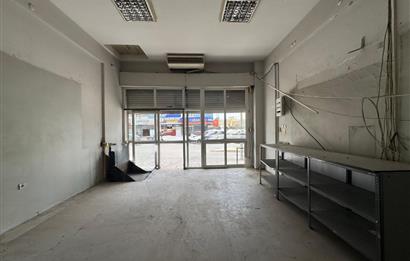 Gıda Çarşısı'nın Kalbinde Yol Cepheli 3 katlı Satılık Dükkan 