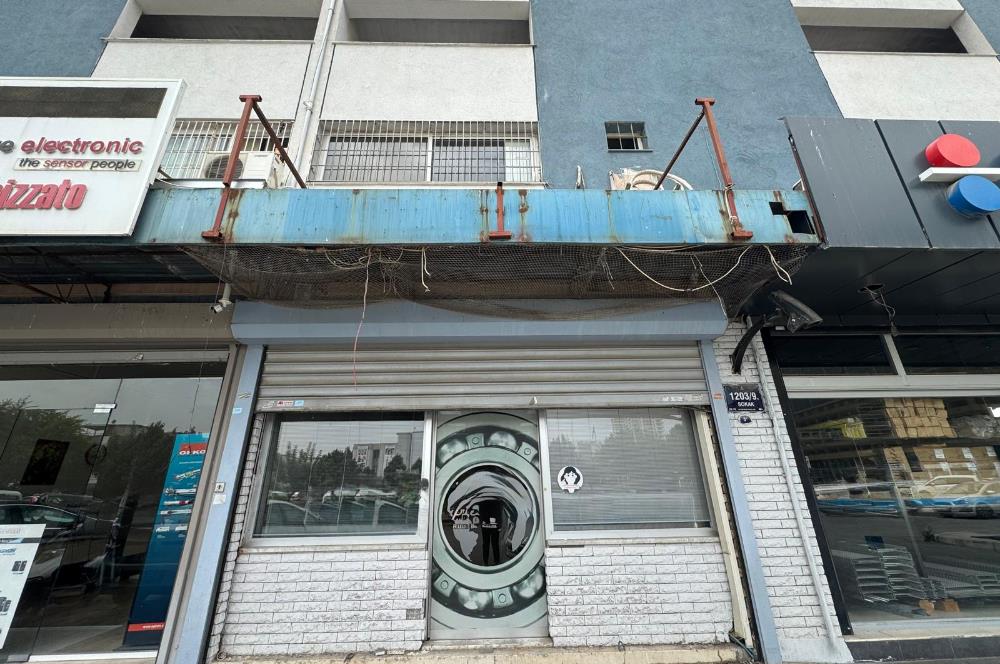 Gıda Çarşısı'nın Kalbinde Park Cepheli 3 katlı Satılık Dükkan