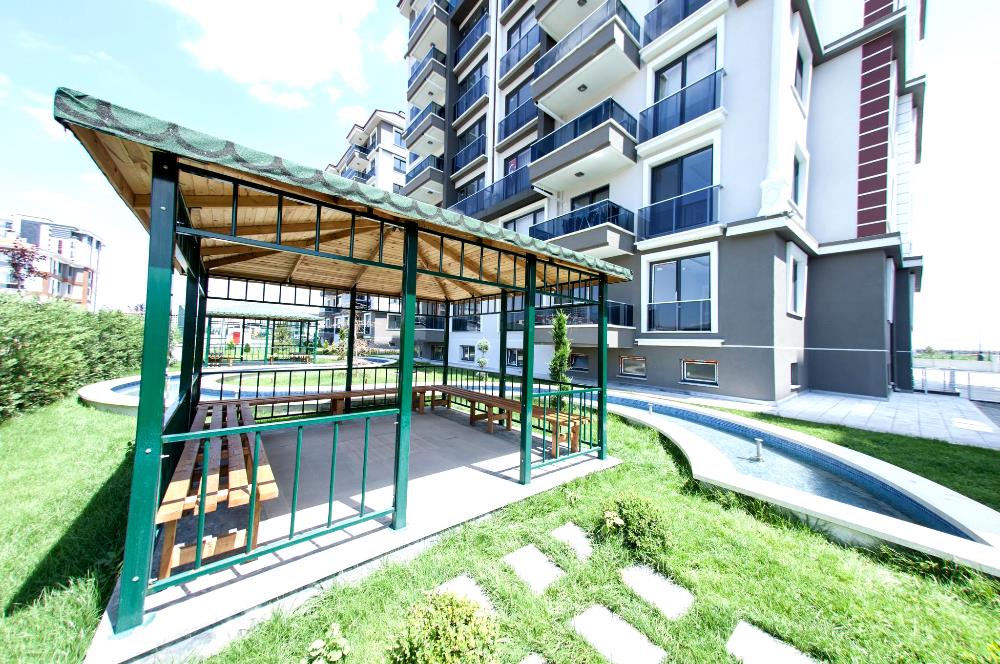 CENTURY 21 AFYONKARAHİSAR/SELÇUKLU BATI PARK TA TEMİZ 3+1 DAİRE