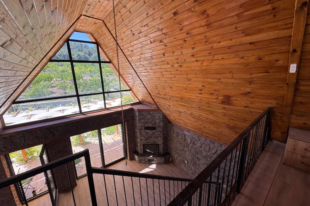 Bornova Yakaköy'de Satılık Loft Taş Ev
