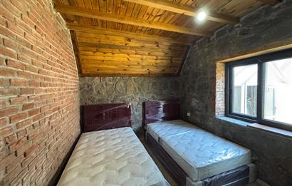 Bornova Yakaköy'de Satılık Loft Taş Ev