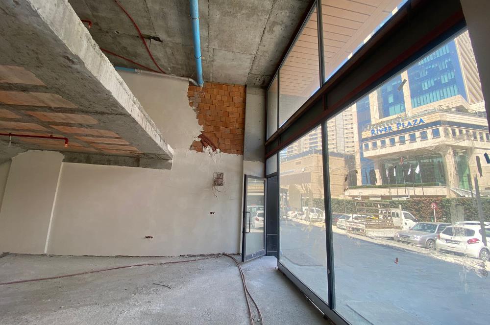 Kanyon ve Özdilek Avm'ye Komşu Cadde Üzeri Kiralık Dükkan