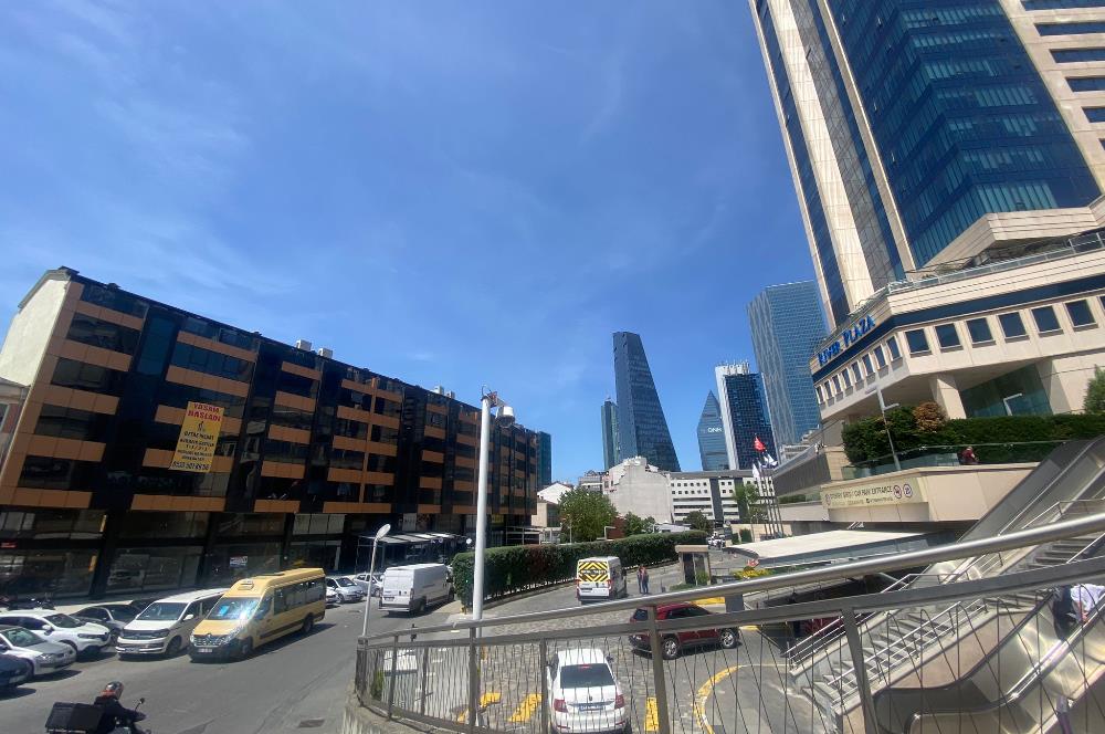 Kanyon ve Özdilek Avm'ye Komşu Cadde Üzeri Kiralık Dükkan