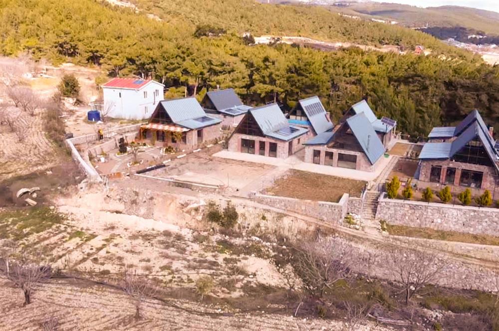 Bornova Yakaköy'de Satılık Loft Taş Ev