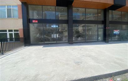 Kanyon ve Özdilek Avm'ye Komşu Cadde Üzeri Kiralık Dükkan