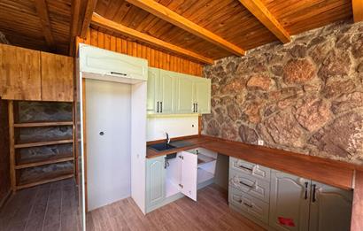 Bornova Yakaköy'de Satılık Loft Taş Ev